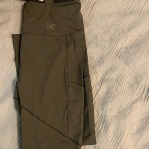 Brand new arcteryx leggings